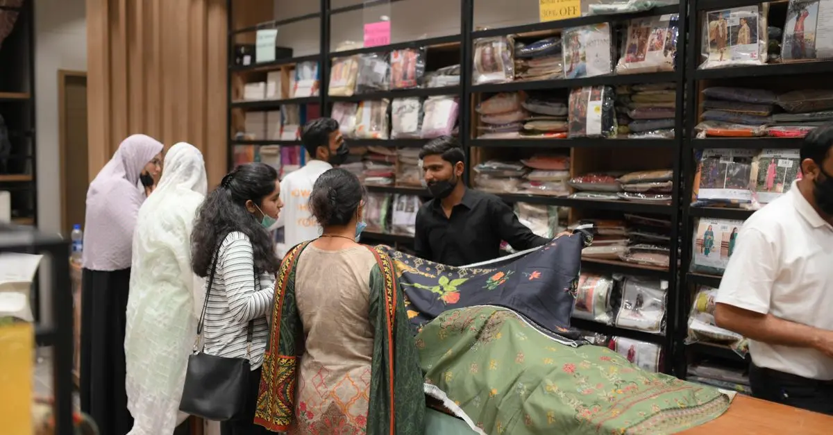 Comment éviter les arnaques dans une boutique express