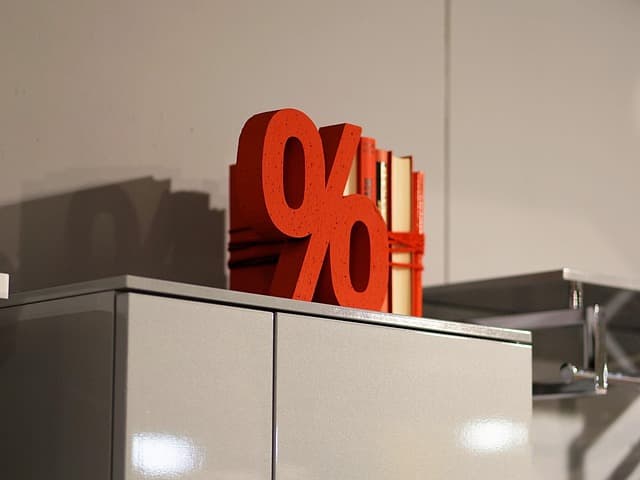 Les astuces incontournables pour économiser en boutique express